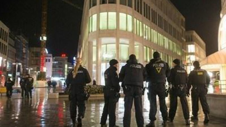 Четирима души бяха намушкани в ново нападение в Израел