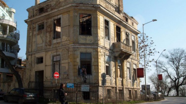 Задължават собствениците на сгради-архитектурни паметници да ги ремонтират