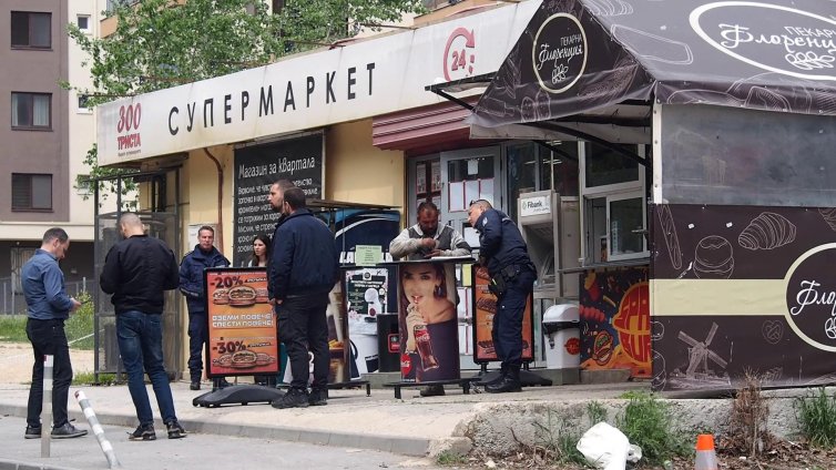 Двама от ранените при атаката с нож във Варна са в реанимация