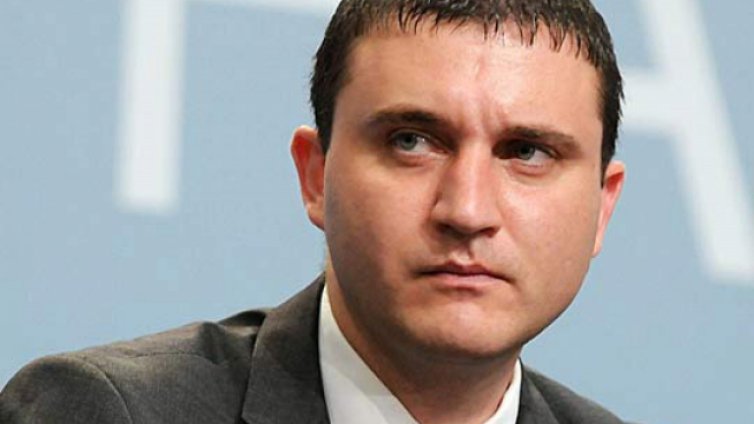 Горанов: Кандидатстваме за еврото до юни
