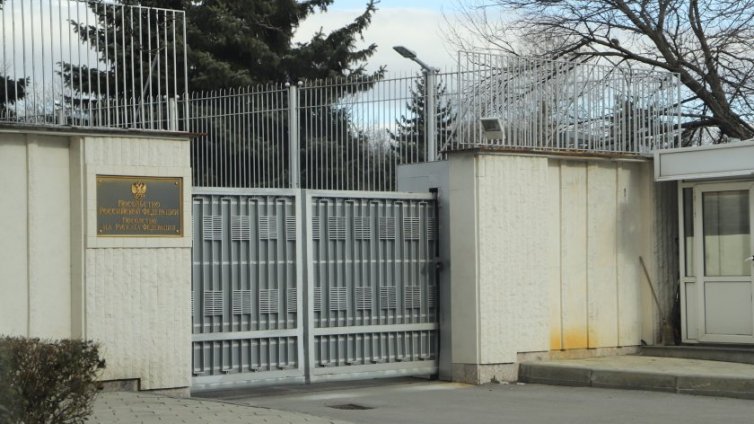 Външно отне акредитацията на руски журналист