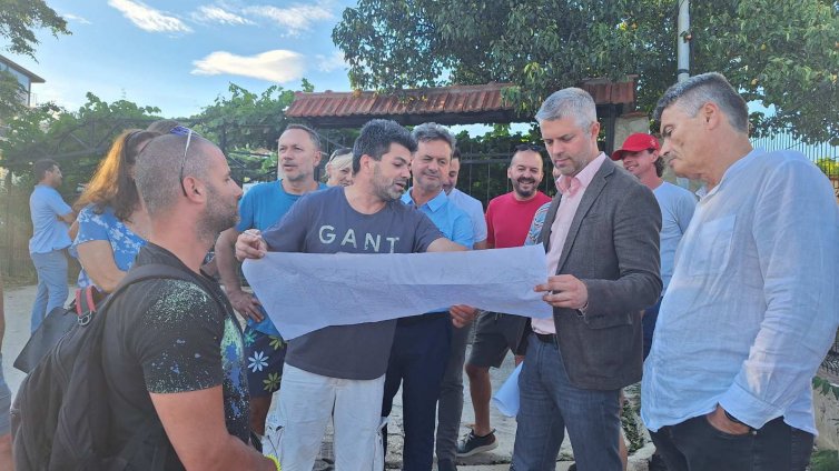 Община Варна запозна живущите на ул. "Сирма войвода" с предимствата на уличната регулация 