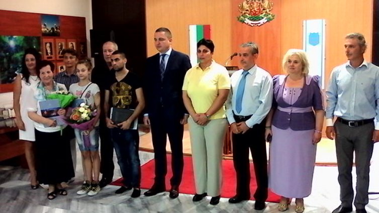 В общината наградиха спортните герои на Варна