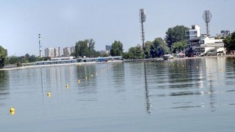 Труп на мъж изплава в гребния канал в Пловдив