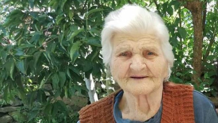 Полицията издирва възрастна жена