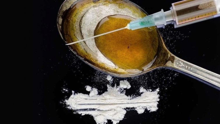 Спипаха двама варненци с хероин