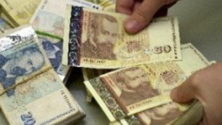Дават по 10 000 лева на близките на загиналите при наводненията
