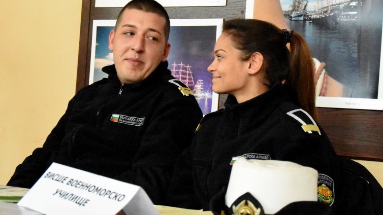 Ученици и студенти разглеждат морската професия като свой път 