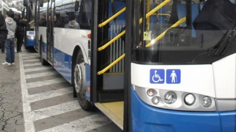 Инвалидите нямат нужда от нови удостоверения за евтините карти