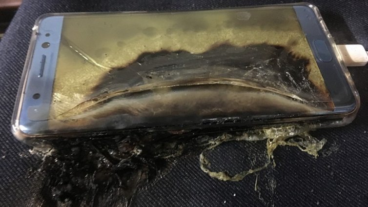 Samsung спира производството на взривяващия се Note 7