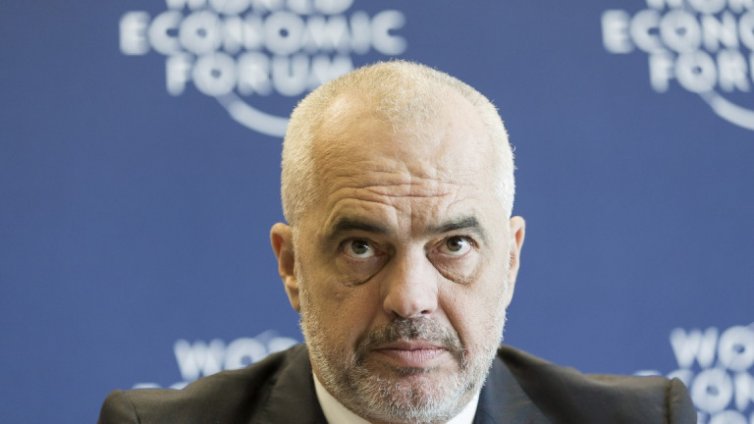 Премиерът на Албания нападна опозицията, подривала шансовете за влизане в ЕС