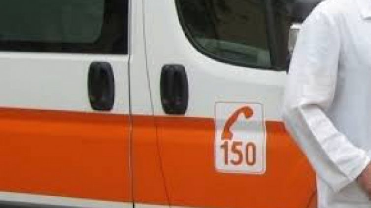 Жена блъсна пешеходка на заден ход