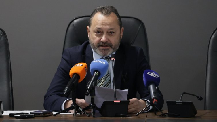 Регионалният министър: Свлачището в Родопите е с необичайно огромни размери