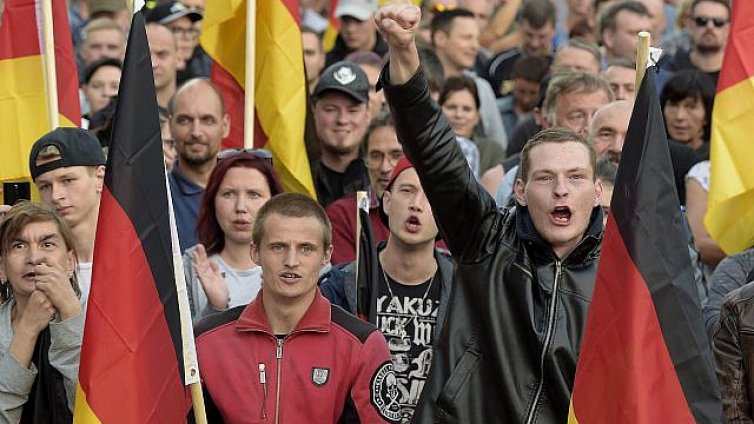 Хиляди на пореден протест в Кемниц