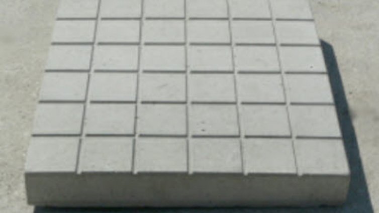 Рецидивист задигна 125 плочки от строеж