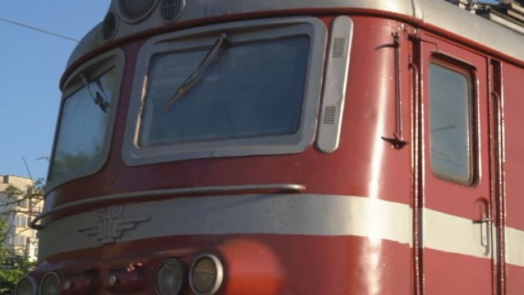 Пламна влакът София - Варна (ОБНОВЕНА)