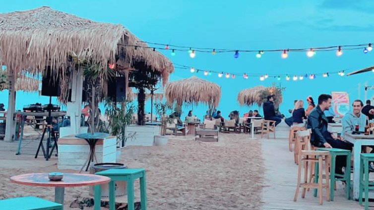 Сдружението на Заведенията: Долу маските!