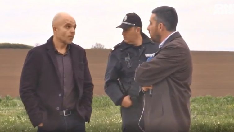 Психо терор: Бивш полицай тероризира съседите си, гърми на посоки