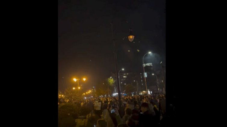 Варненци протестираха против правителството и еврото 
