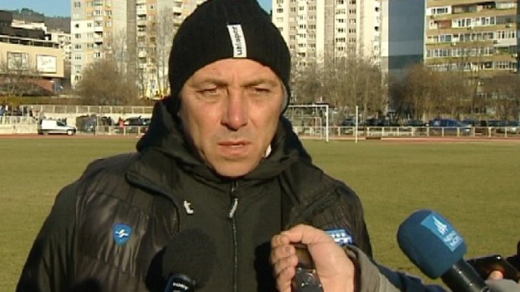 Илиан Илиев: Единствената звезда е отборът, футболистите не трябва да го забравят (ВИДЕО)