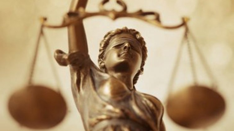 54-годишна варненка с фалшива диплома се изправя пред съда
