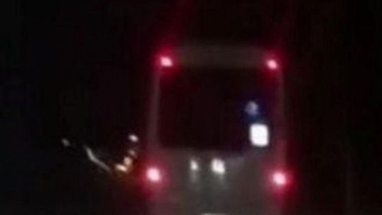 Автобус от градския транспорт хвърчи със 100 км/ч в Пловдив