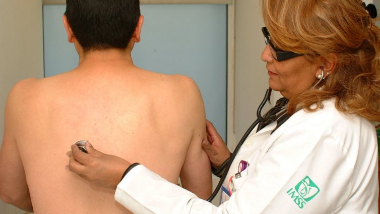 Отпускат пари за заплати в Тубдспансера