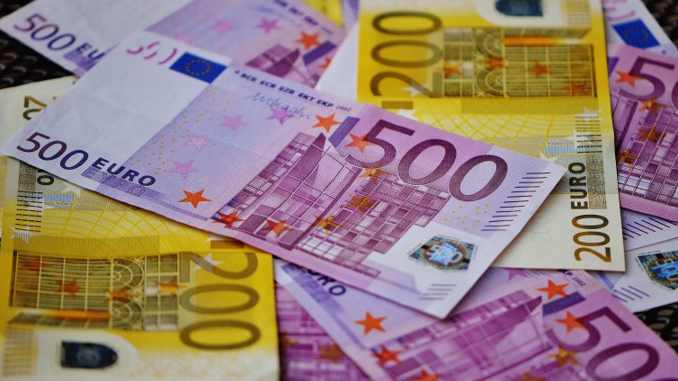 НСИ: Годишната инфлация в България достигна 6,9%