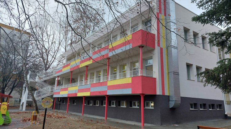 Започна прием в обновената детска ясла "Роза" във Варна