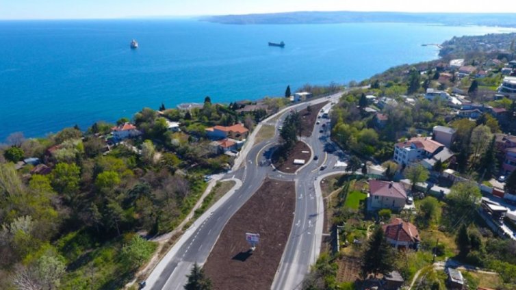 Готово е новото кръгово на "Траката"
