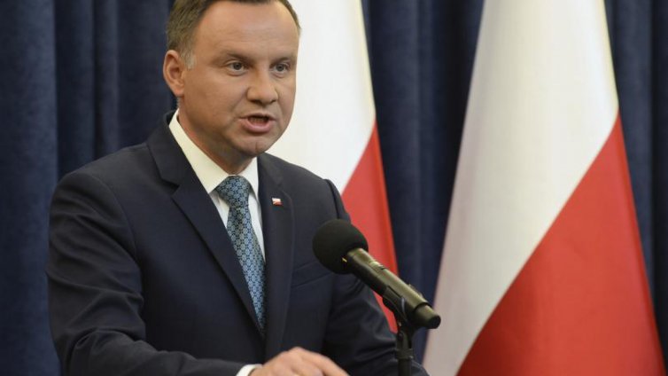 Полският президент подписа спорния законопроект за дисциплинарните наказания на съдии