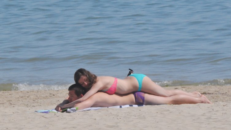 Лято през април (СНИМКИ)