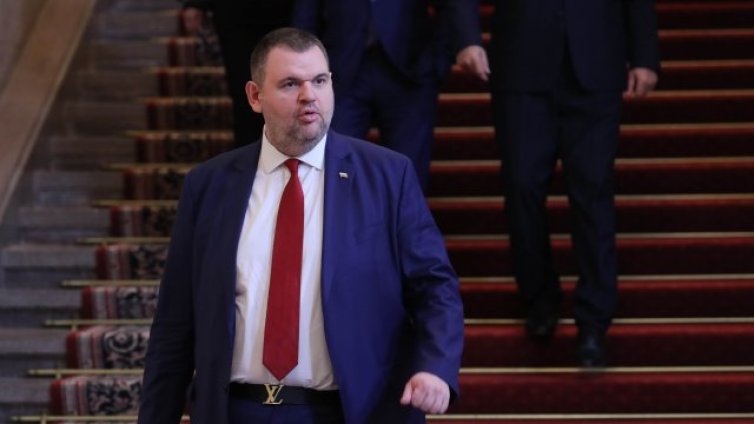 Пеевски: Мога да бъда премиер, очаквам номинацията ми днес