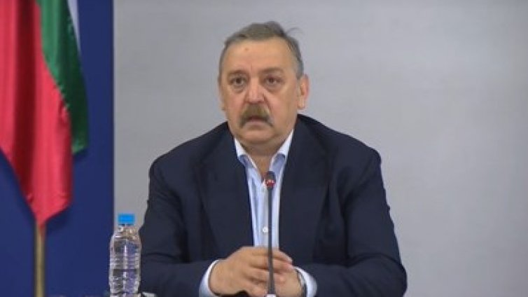 Проф. Кантарджиев: Ще има още умрели!