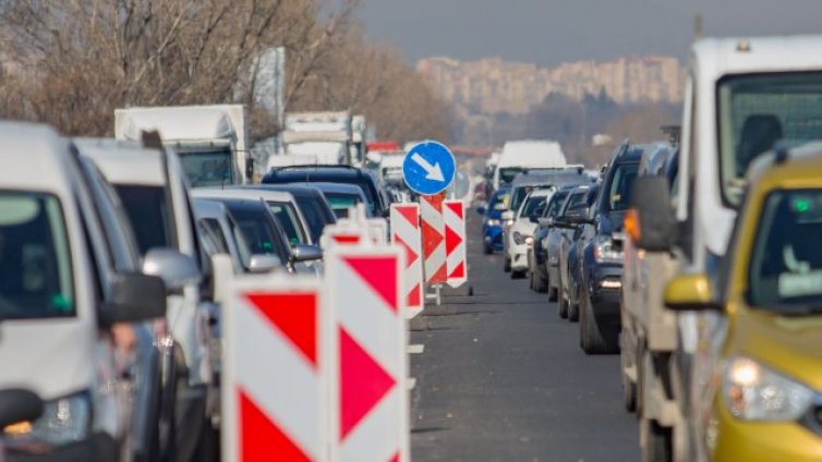 Започва голямото предпразнично пътуване