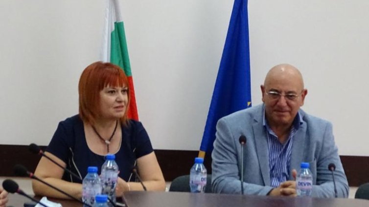Откриха над 3 тона опасни пестициди в старозагорското село