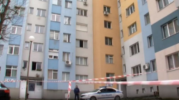 Съседи: Мъжът, от чийто апартамент тръгна огнения Ад, искал да се самоубие