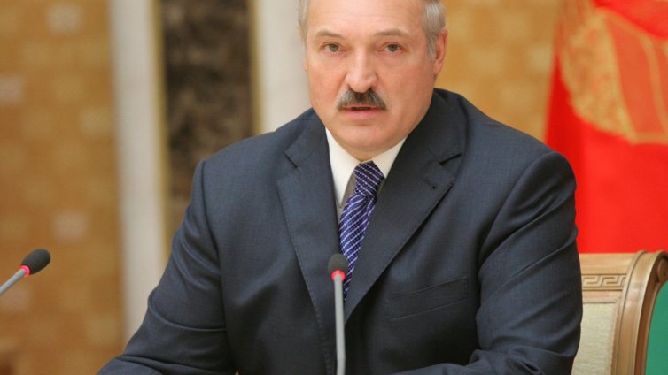 Беларус посреща Новата година с масови уволнения в правителството