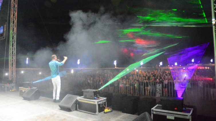 Морска гара събира куп звезди за купона на 15 август