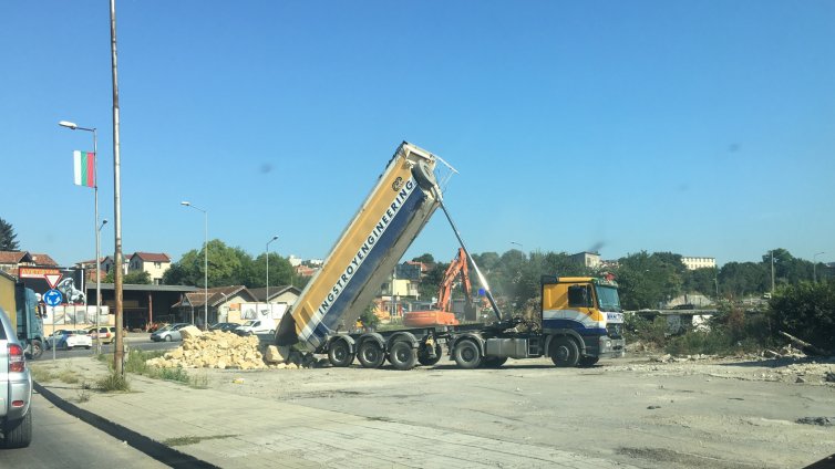 Започна изграждането на новото кръгово кръстовище във Варна