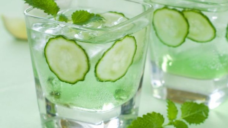 9 ползи от водата с краставица