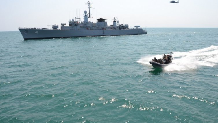 Търсят нов кораб за флота