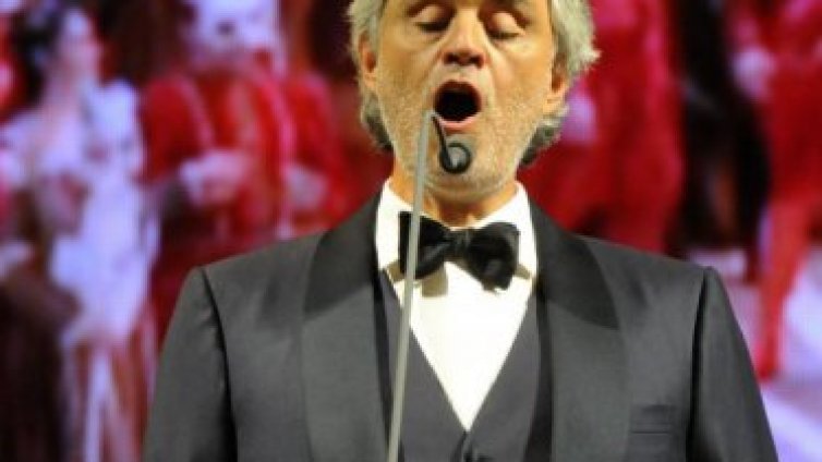 18 000 се насладиха на гласа на Бочели