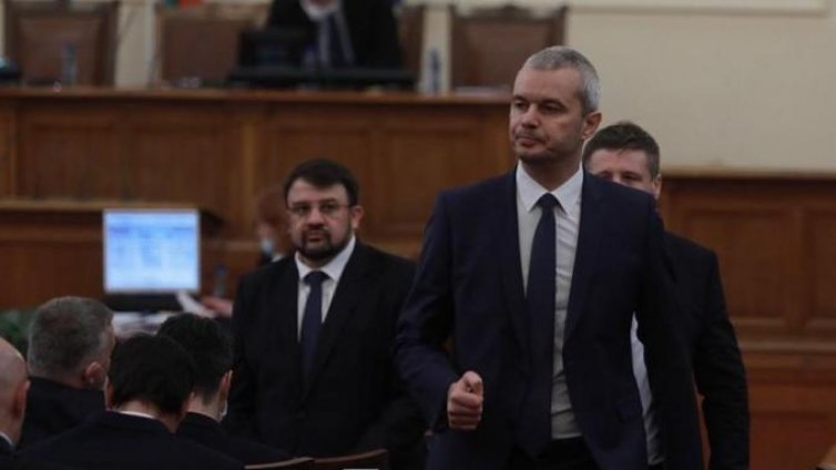 "Възраждане" отвръща на Ицо Хазарта