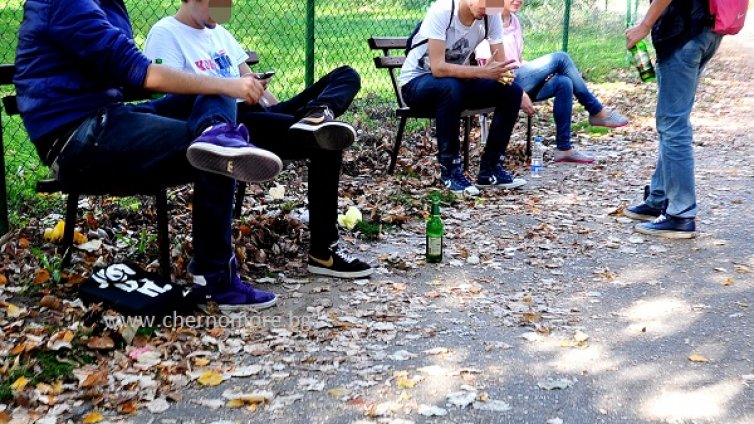 1024 деца напуснаха училище във Варненско