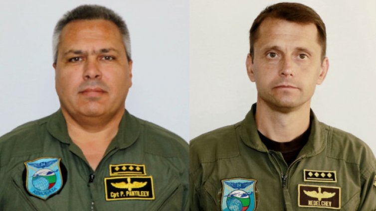 С ден на траур и издигане на параклис почитат загиналите пилоти