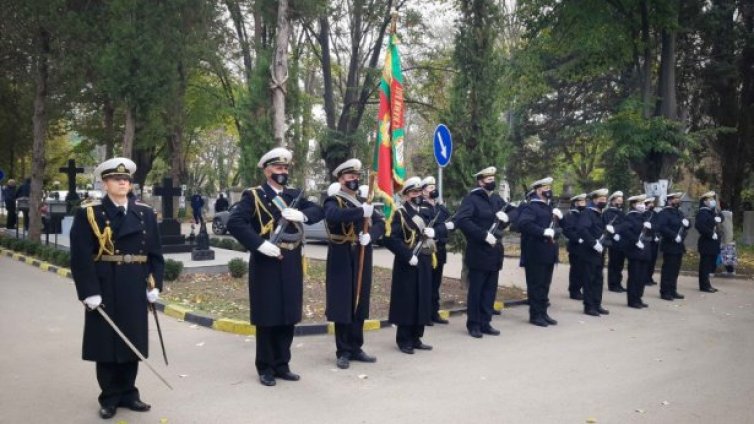 Днес е Архангелова задушница