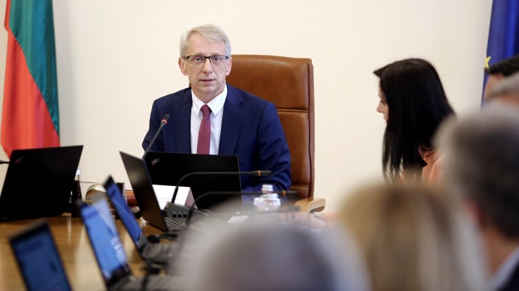 Назначени са двама заместник-министри