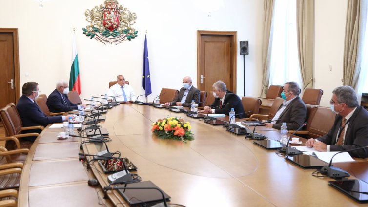 България държи успешно епидемията под контрол