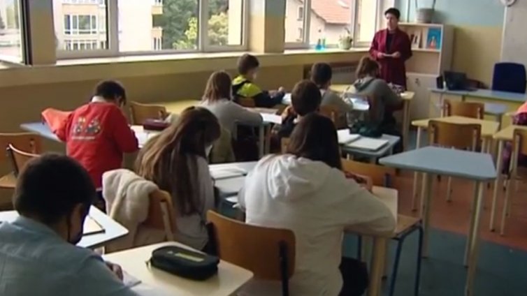 С 15% е нараснал броят на учителите у нас за последните 10 години